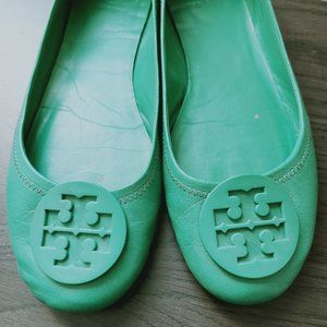 Tory Burch Minnie Ballet Flat with Logo, size 9.5